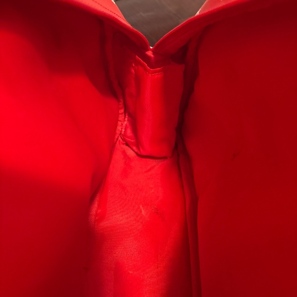 Adidas red bag with zipper & straps inside pocket - Picture 7 of 9